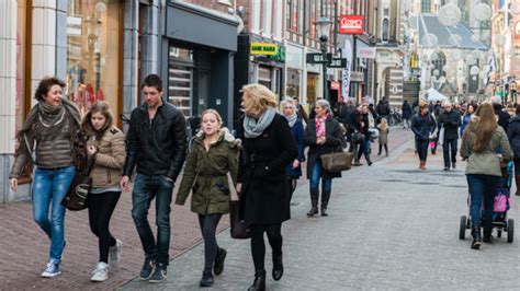 winkelen op zondag.